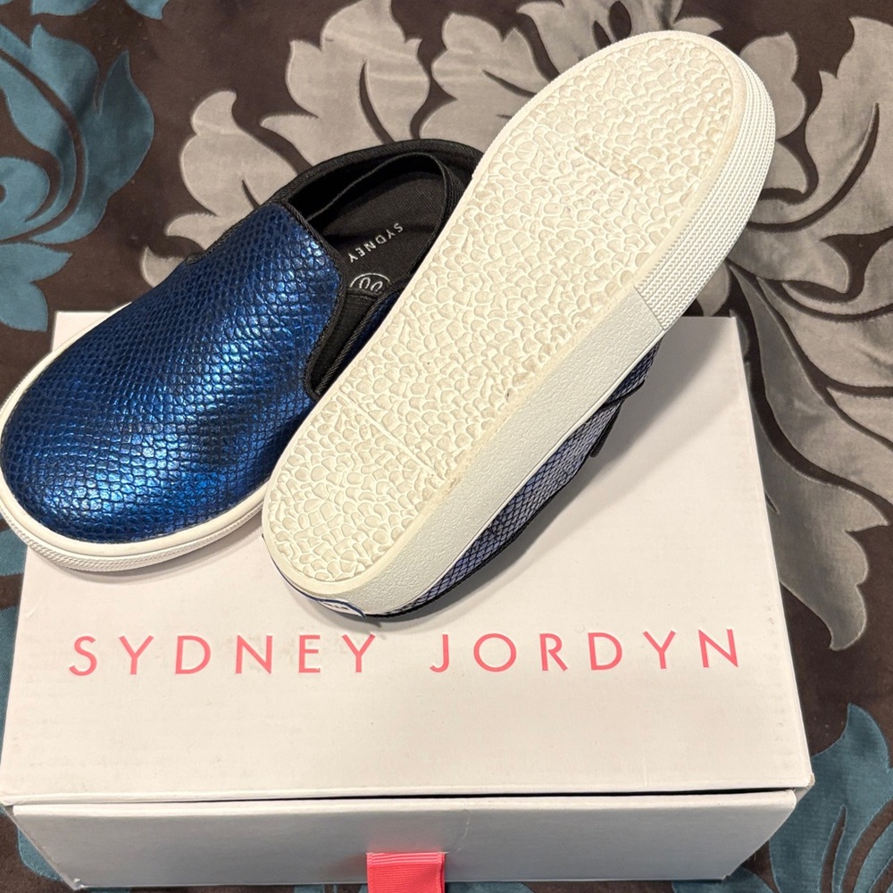 Sydney Jordyn Metallic Blue Slip-On Sneakers